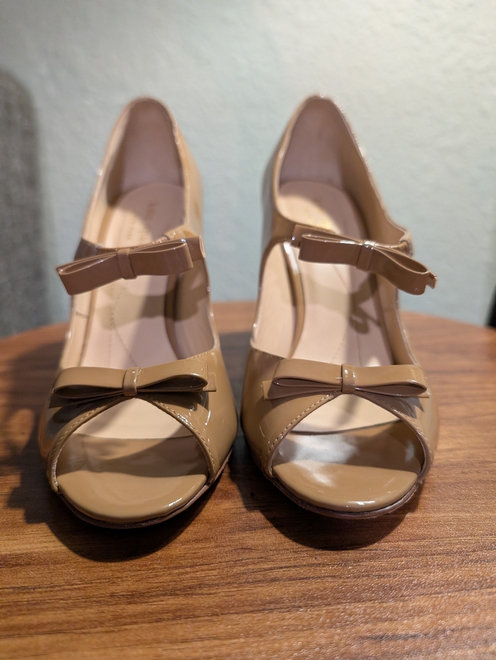 Kate Spade Leather Cammie Tan Patent Peep-Toe Mary  Heels Size 6.5 B